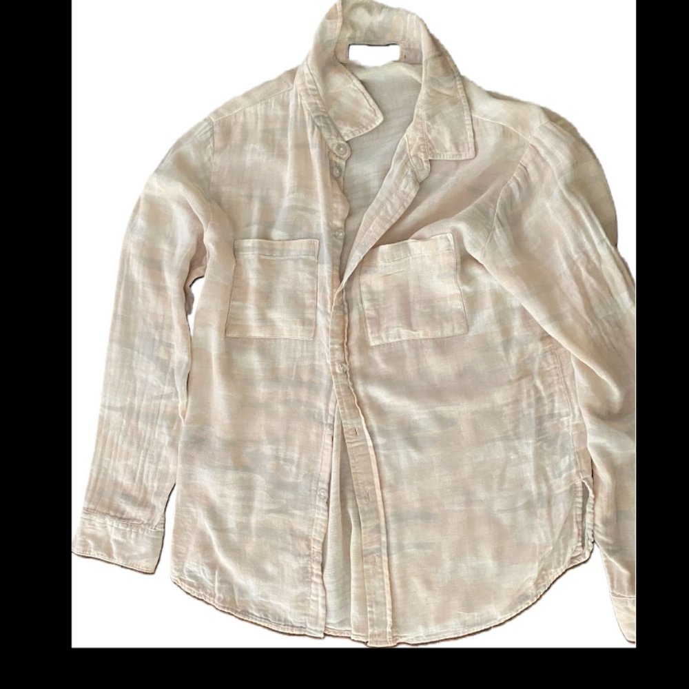 Anthro Sanctuary xs  favorite boyfriend pastel  camo button down.